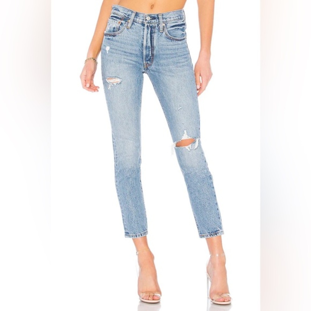 Levi’s Premium‎ Revolve 501 Skinny in Can't Touch This Distressed Size 26
